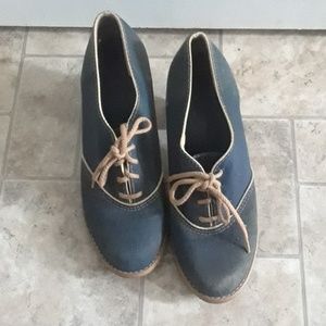 Blue jean vintage heel